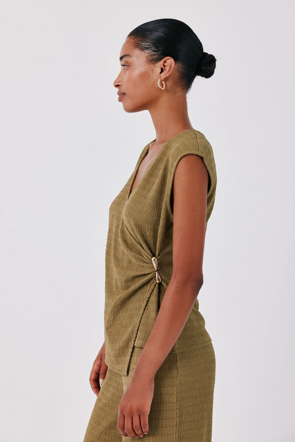 Cortefiel Top with clasp Green