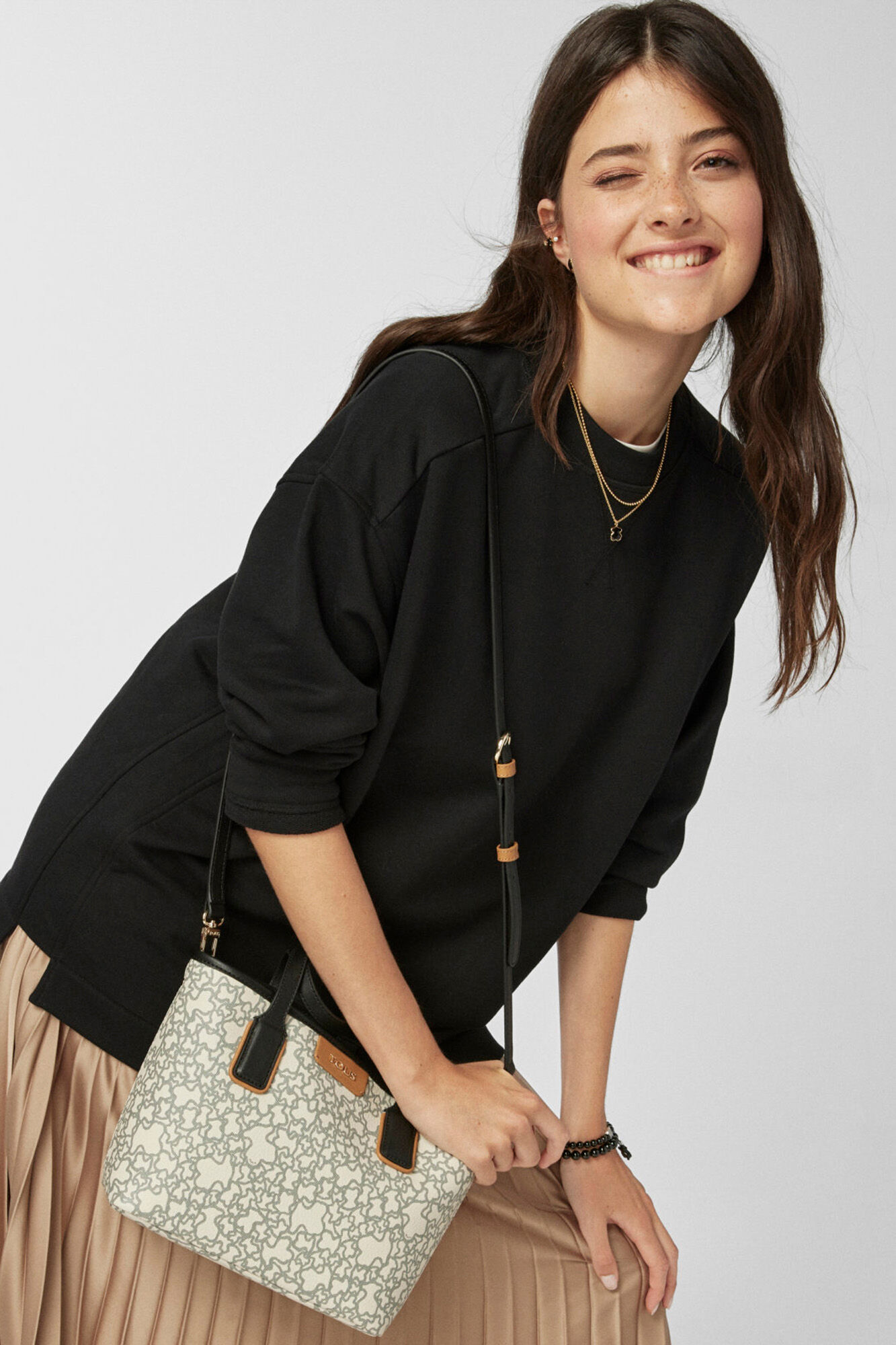 Tous Small beige Kaos Mini basket bag
