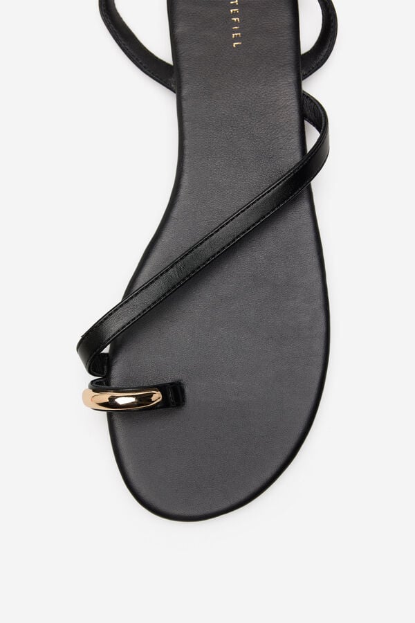 Cortefiel Flat strappy sandal Black