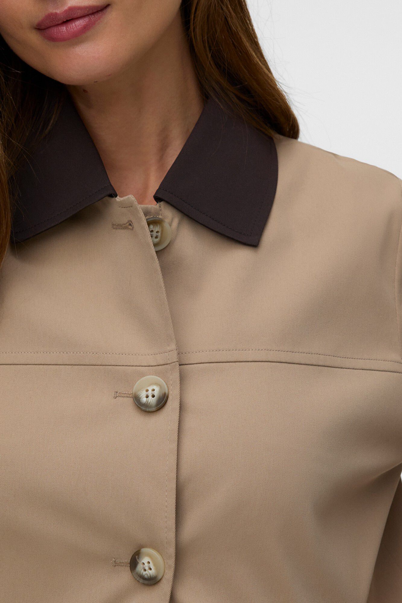 Vero Moda Gabardina com gola em contraste
