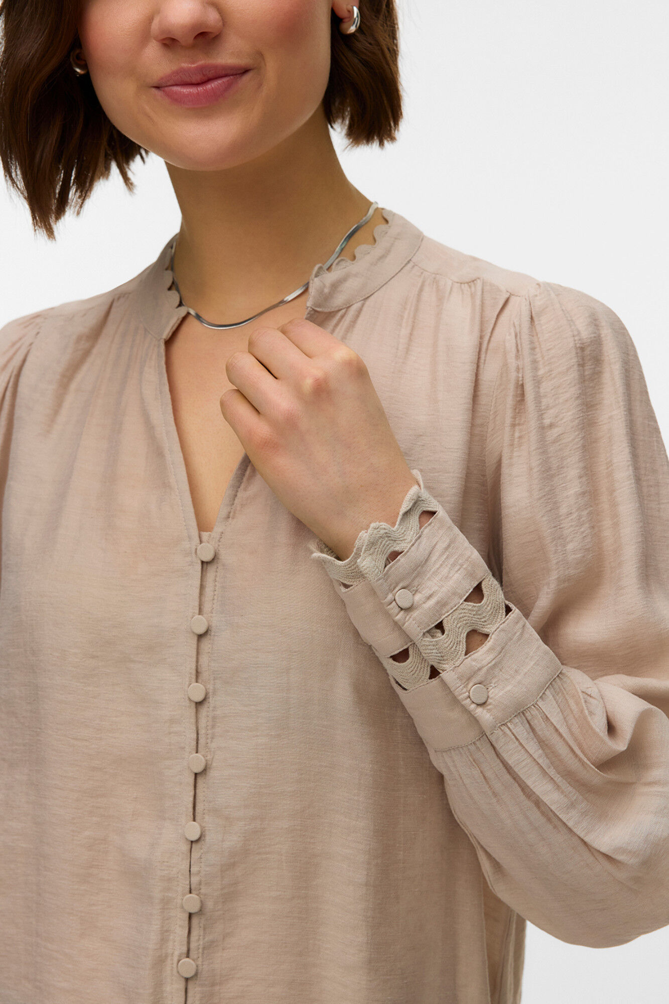 Vero Moda Camisa manga comprida detalhes vazados