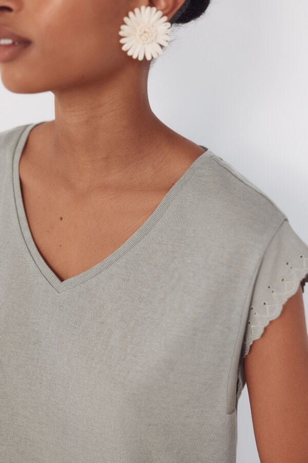 Cortefiel T-shirt with trim on sleeves Kaki