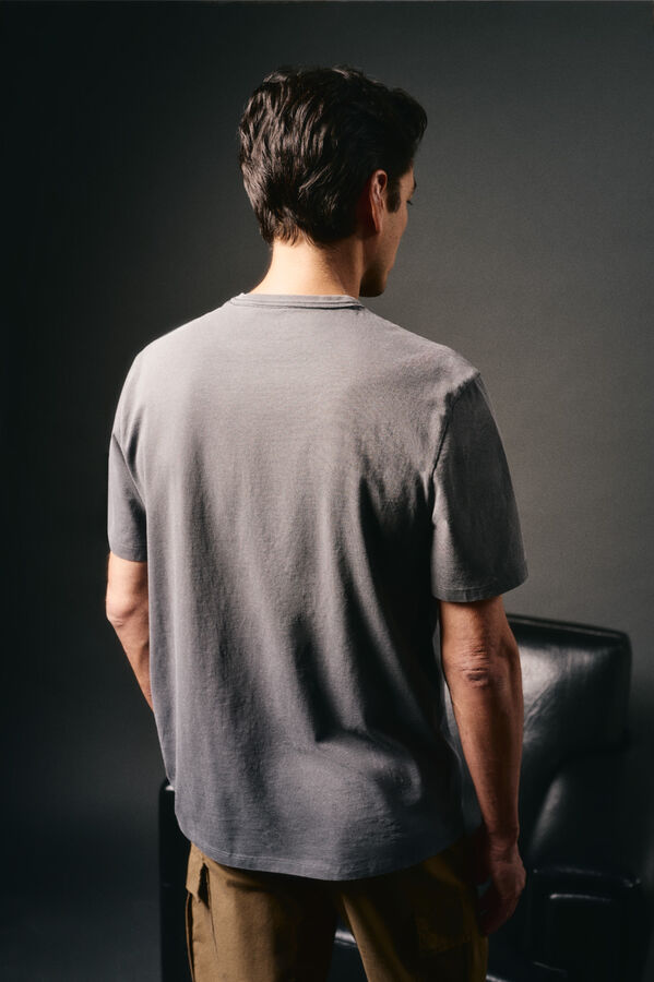 OOTO Camiseta básica com bordado de avião Cinzento