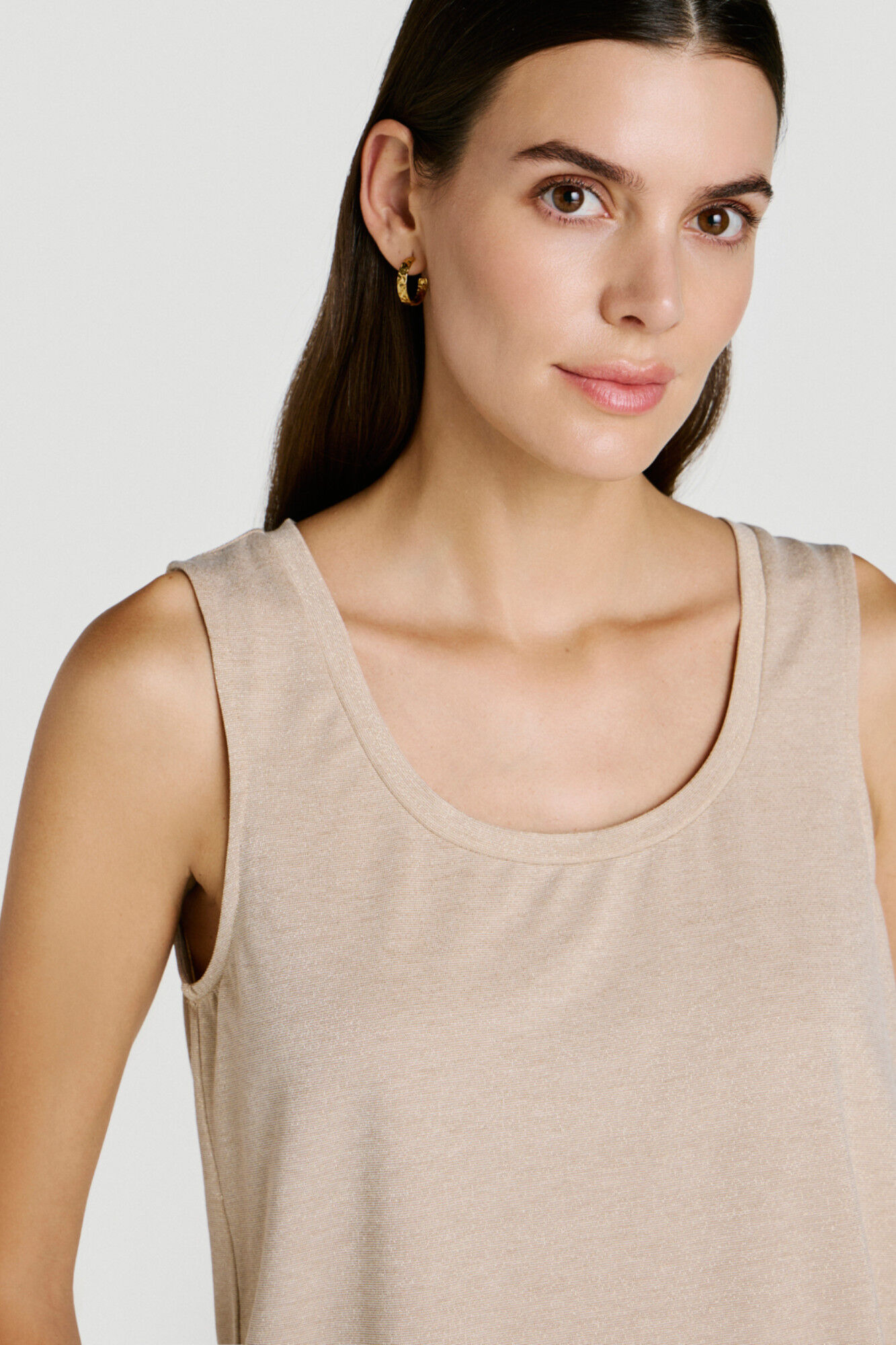 Vila Top de mulher sem mangas com l&uacute;rex