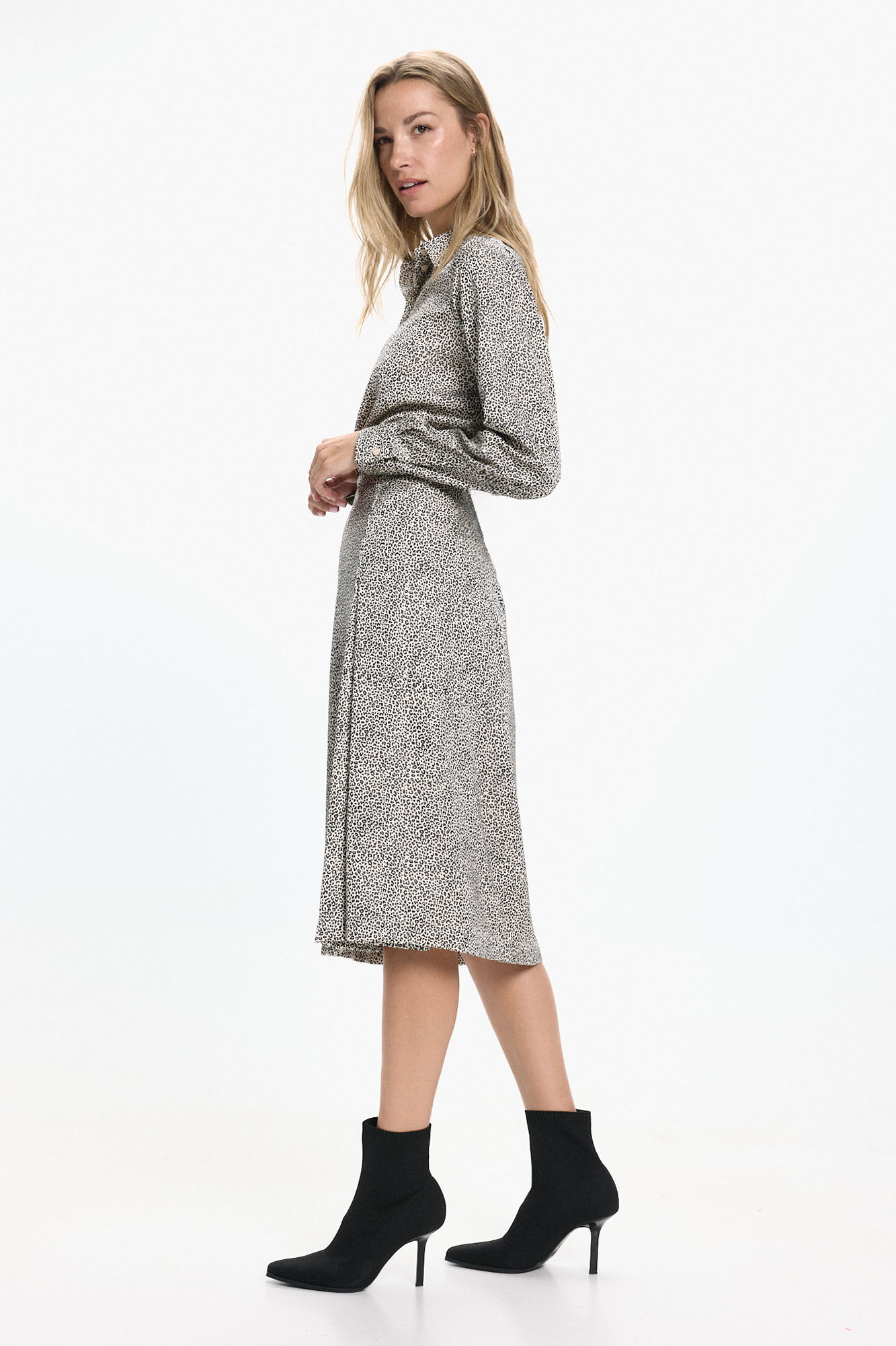 Vero Moda Falda midi vuelo