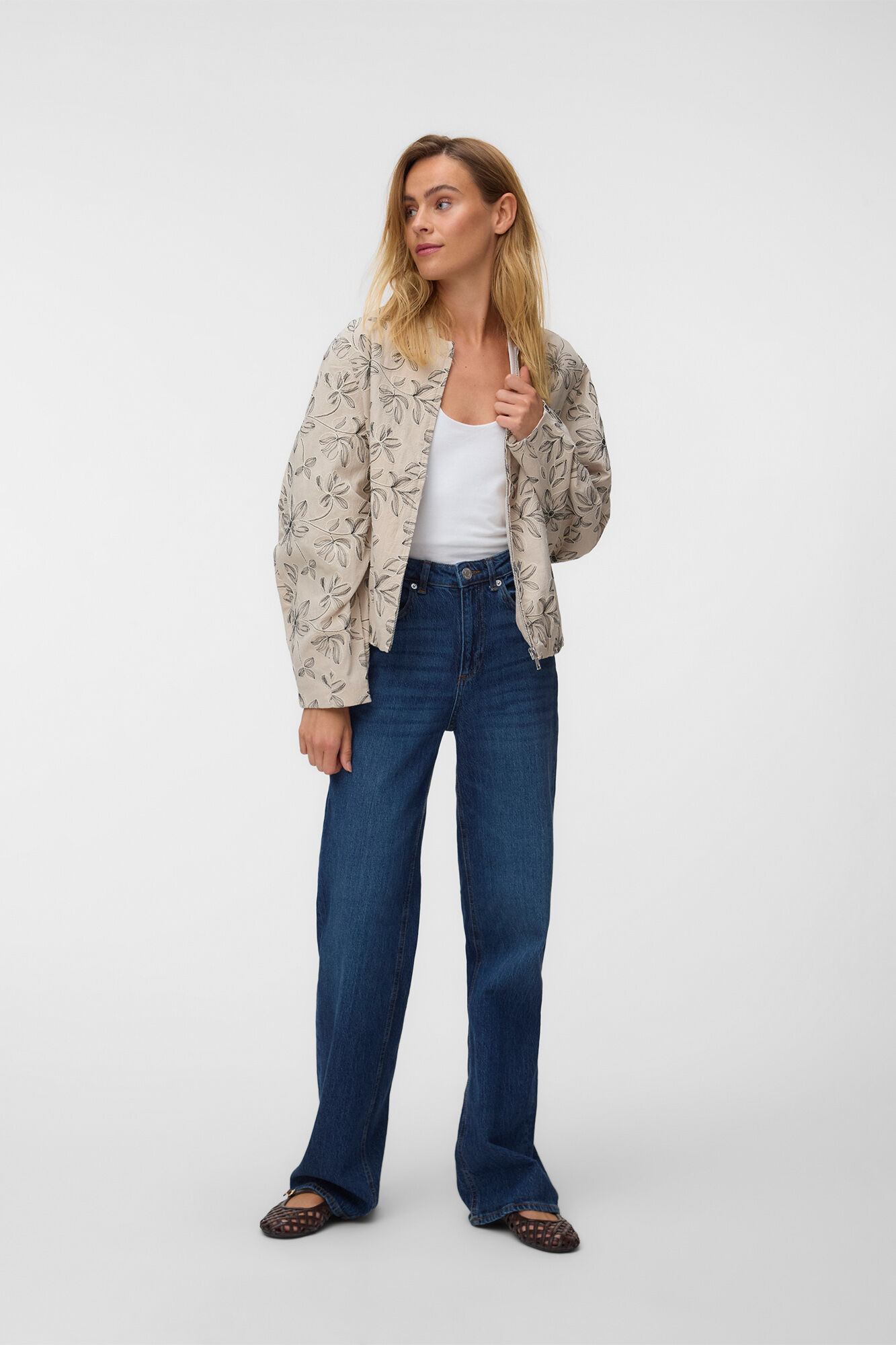 Vero Moda Casaco leve bordado