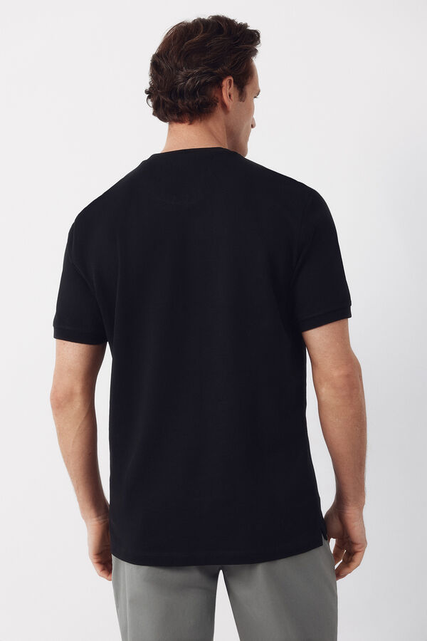 Cortefiel Piqu&eacute; basic T-shirt Black