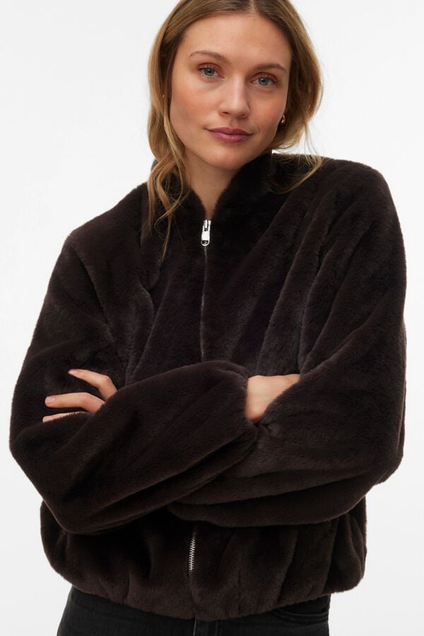 Vero Moda Casaco curto efeito pelo Castanho