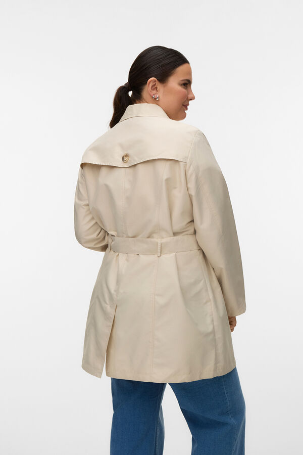 Vero Moda Curve Gabardina curta tamanhos grandes Tostado