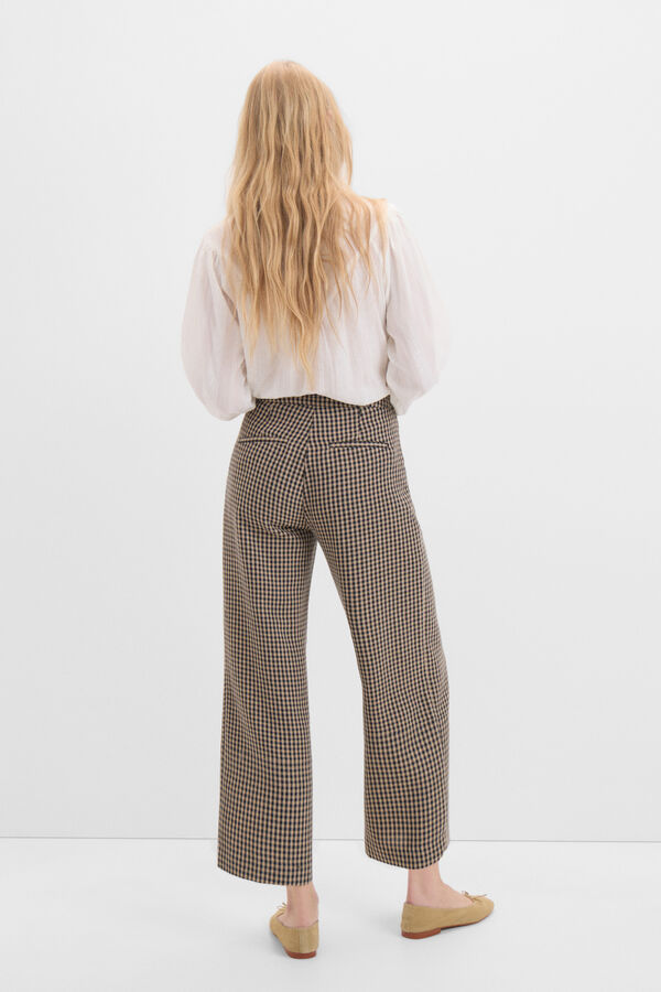 Cortefiel Cropped trousers with buttons Printed white