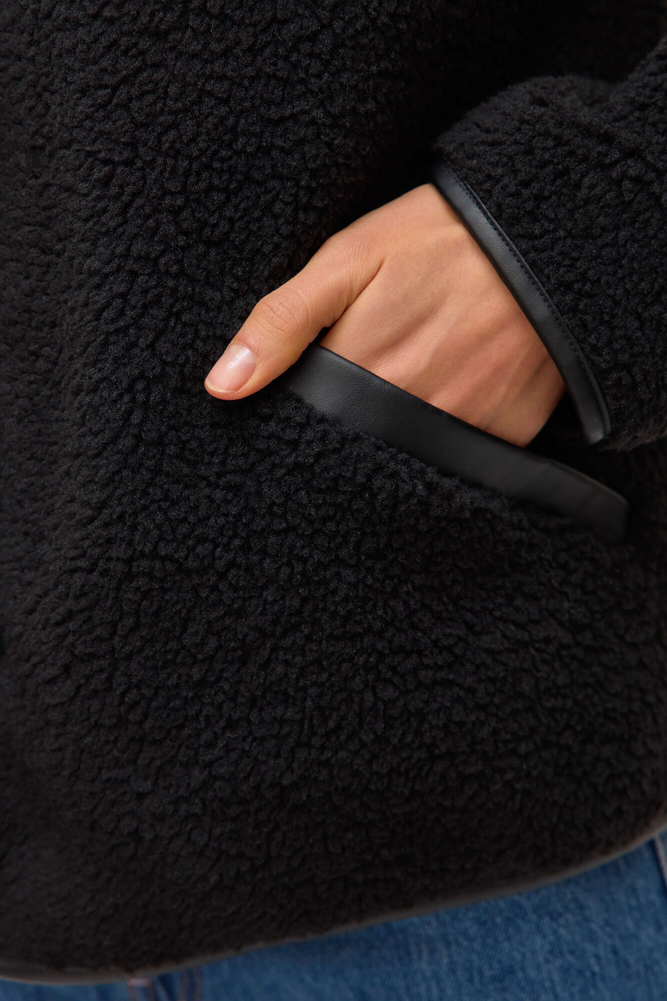 Vero Moda Casaco curta de borrego