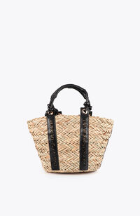 Lola Casademunt Cesto Mnii