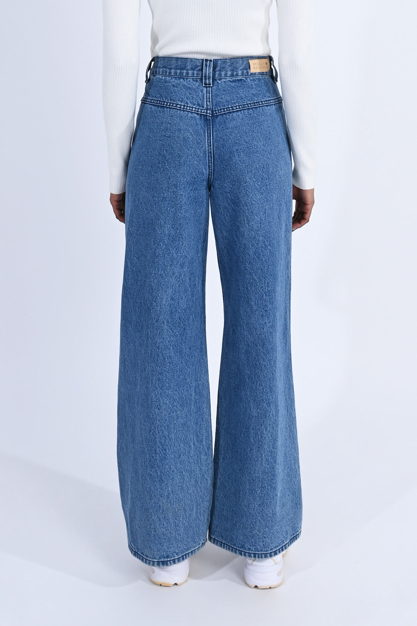 Pantalon vaquero best sale tiro alto