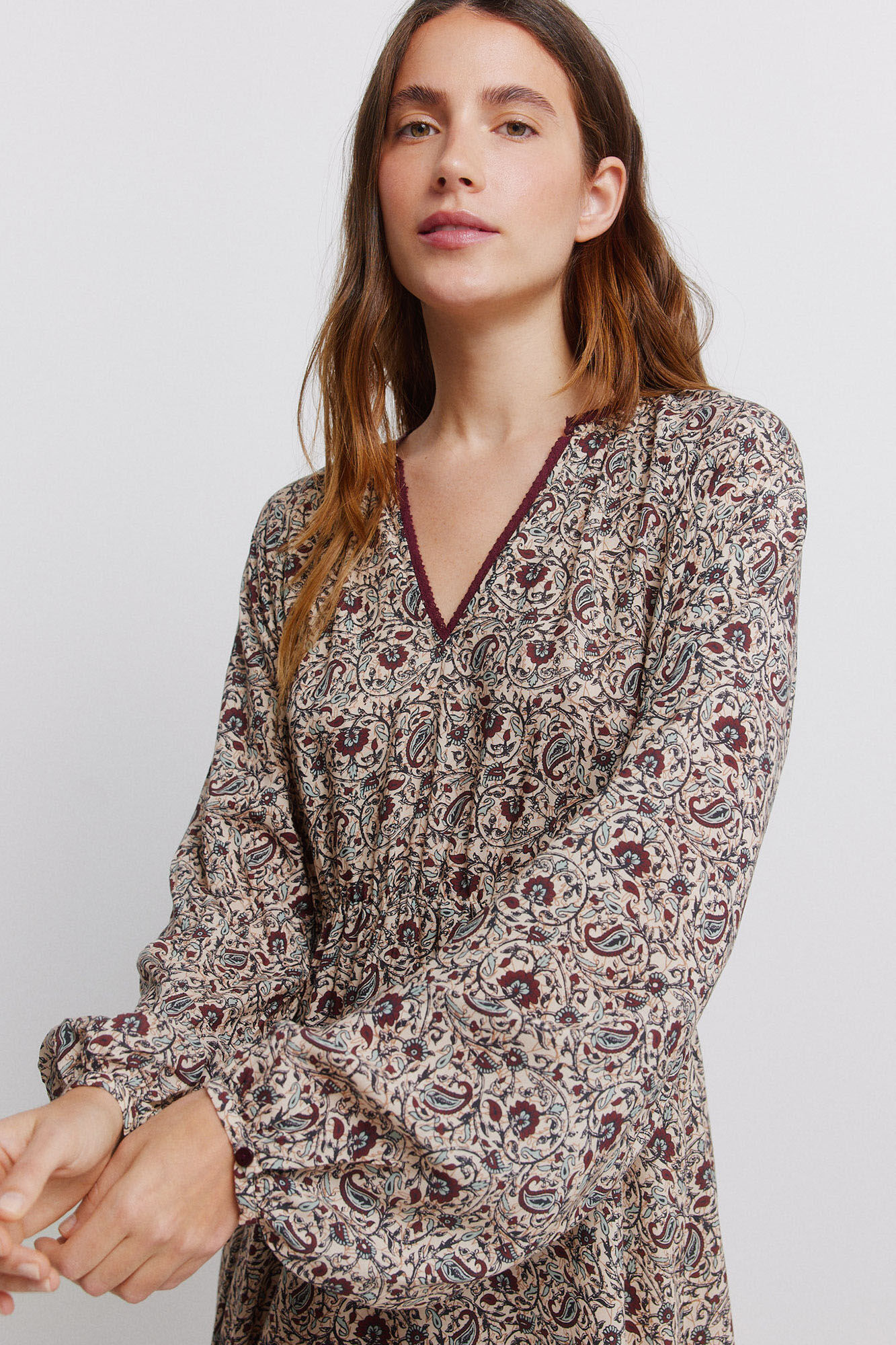 Vila Vestido midi estampado caxemira