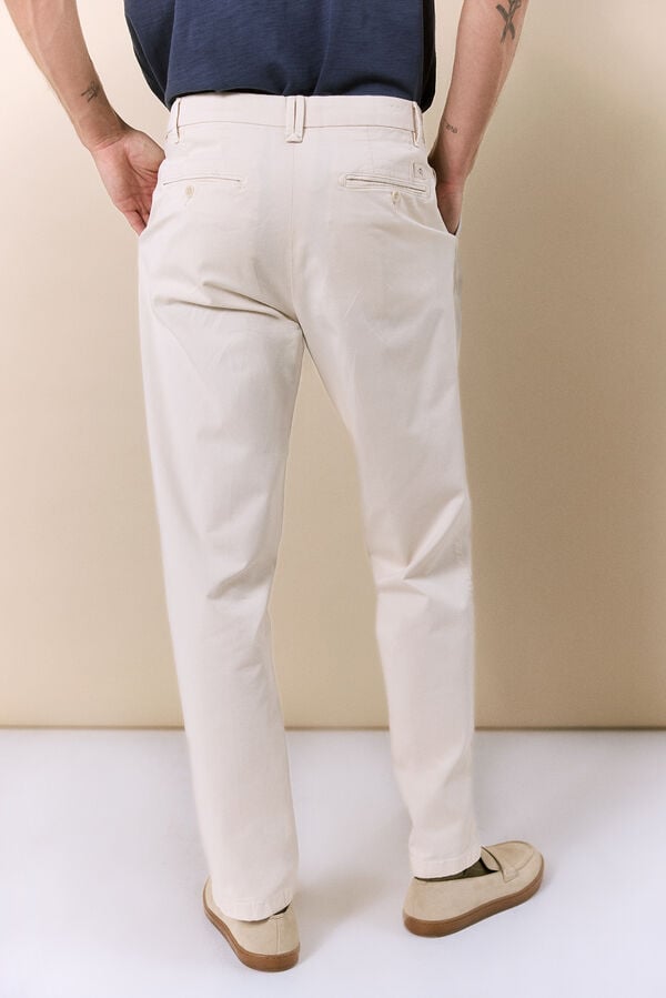 OOTO Chino con pinzas regular Marfil