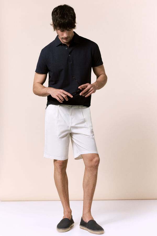 OOTO Bermuda com pregas em popelina Ecru