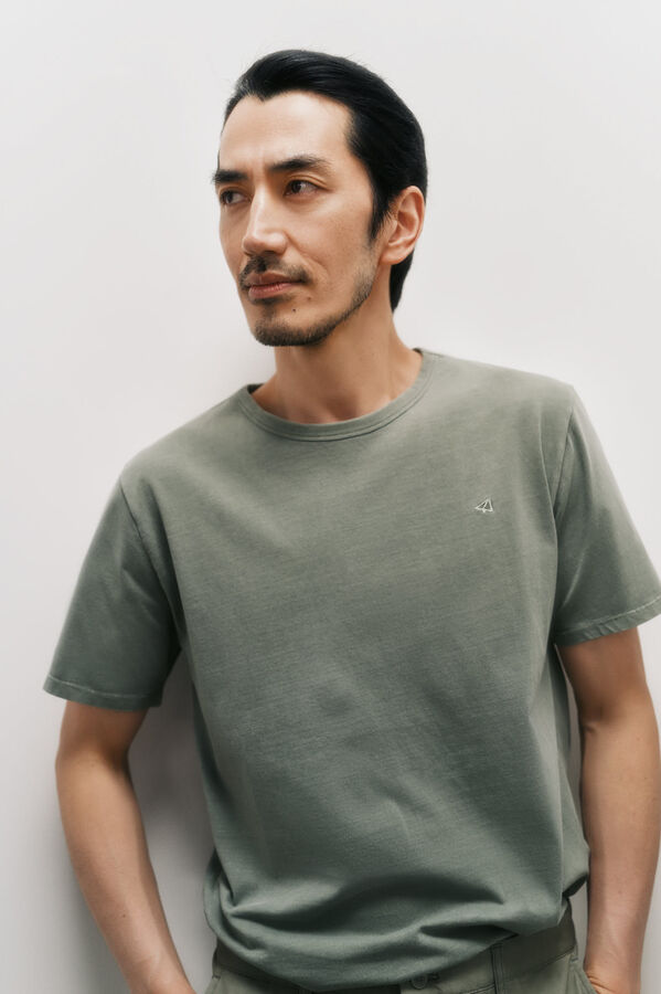 OOTO T-shirt básica com bordado avião OOTO Verde
