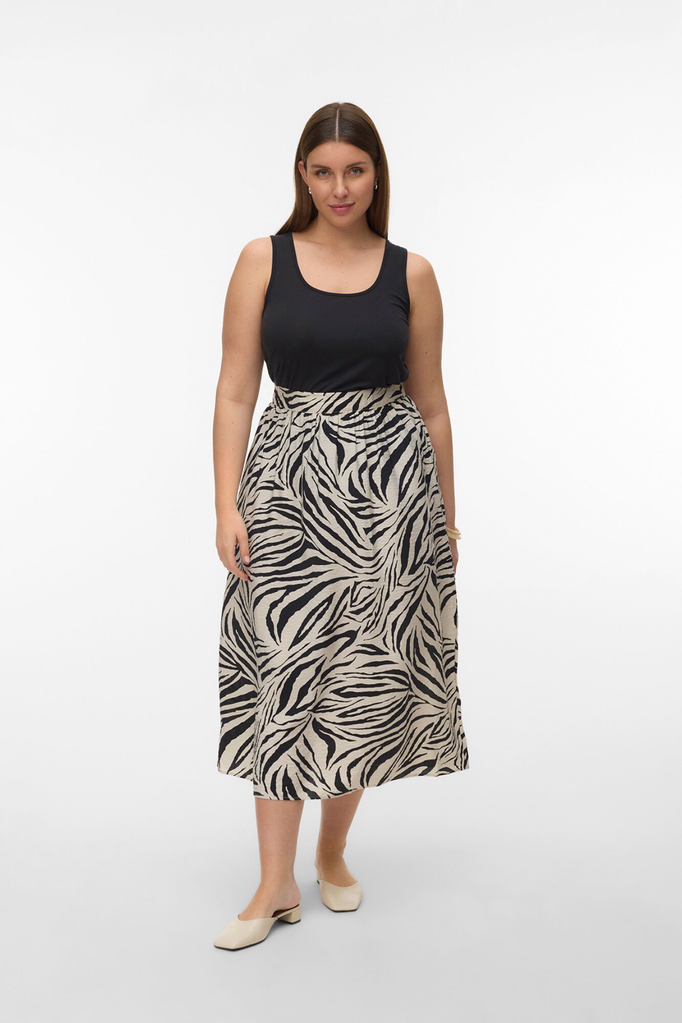 Vero Moda Curve Falda 7/8 estampada talla grande