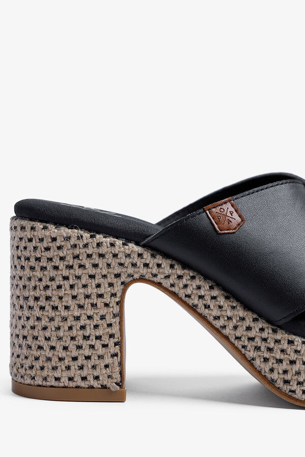 Popa Sand&aacute;lia cunha salto senhora Melibea Pele Preto