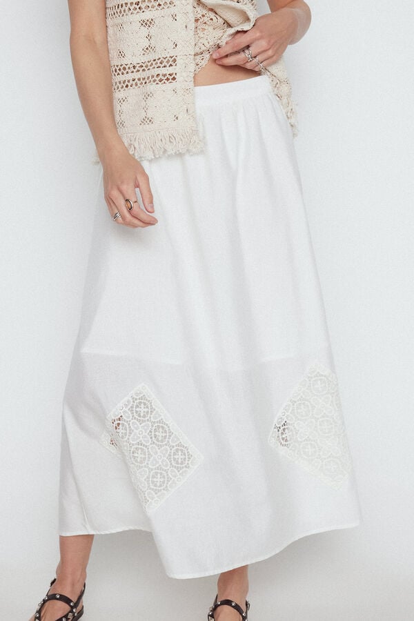 Cortefiel Romantic skirt with crochet patches White