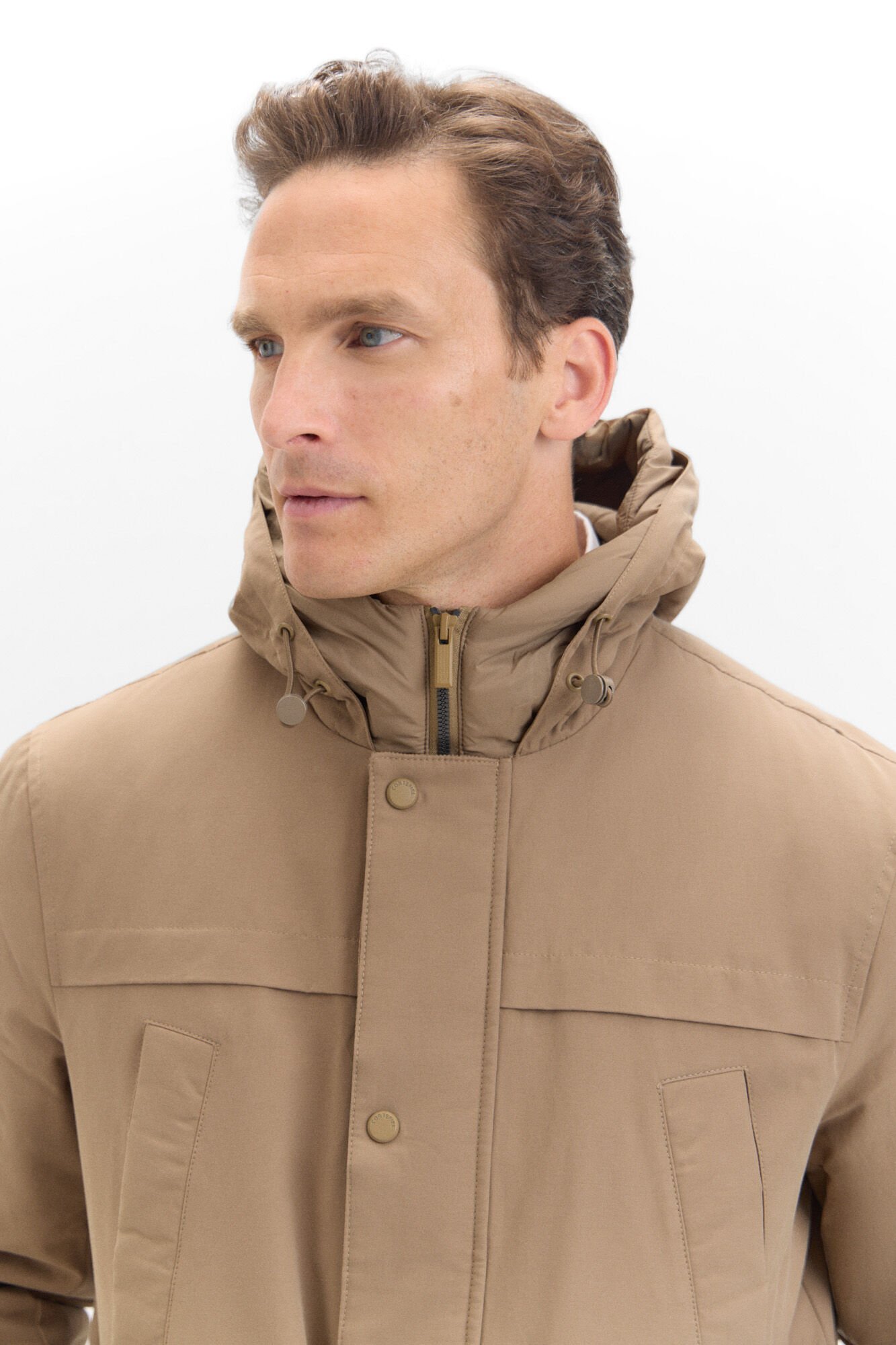 Light parka Men s jackets gilets and waistcoats Cortefiel