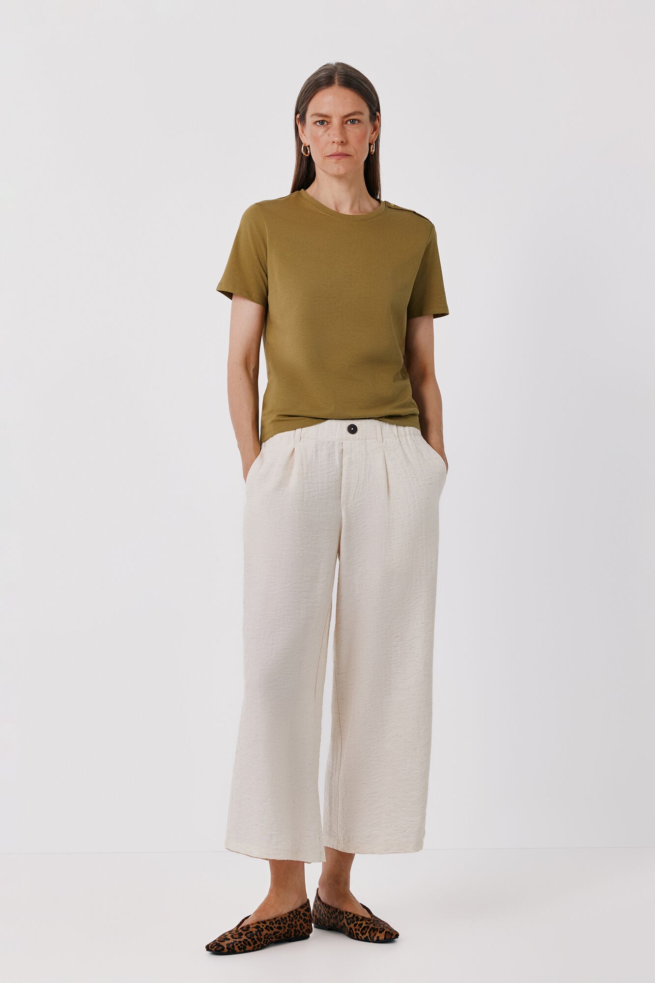 Cortefiel Gold button basic T-shirt