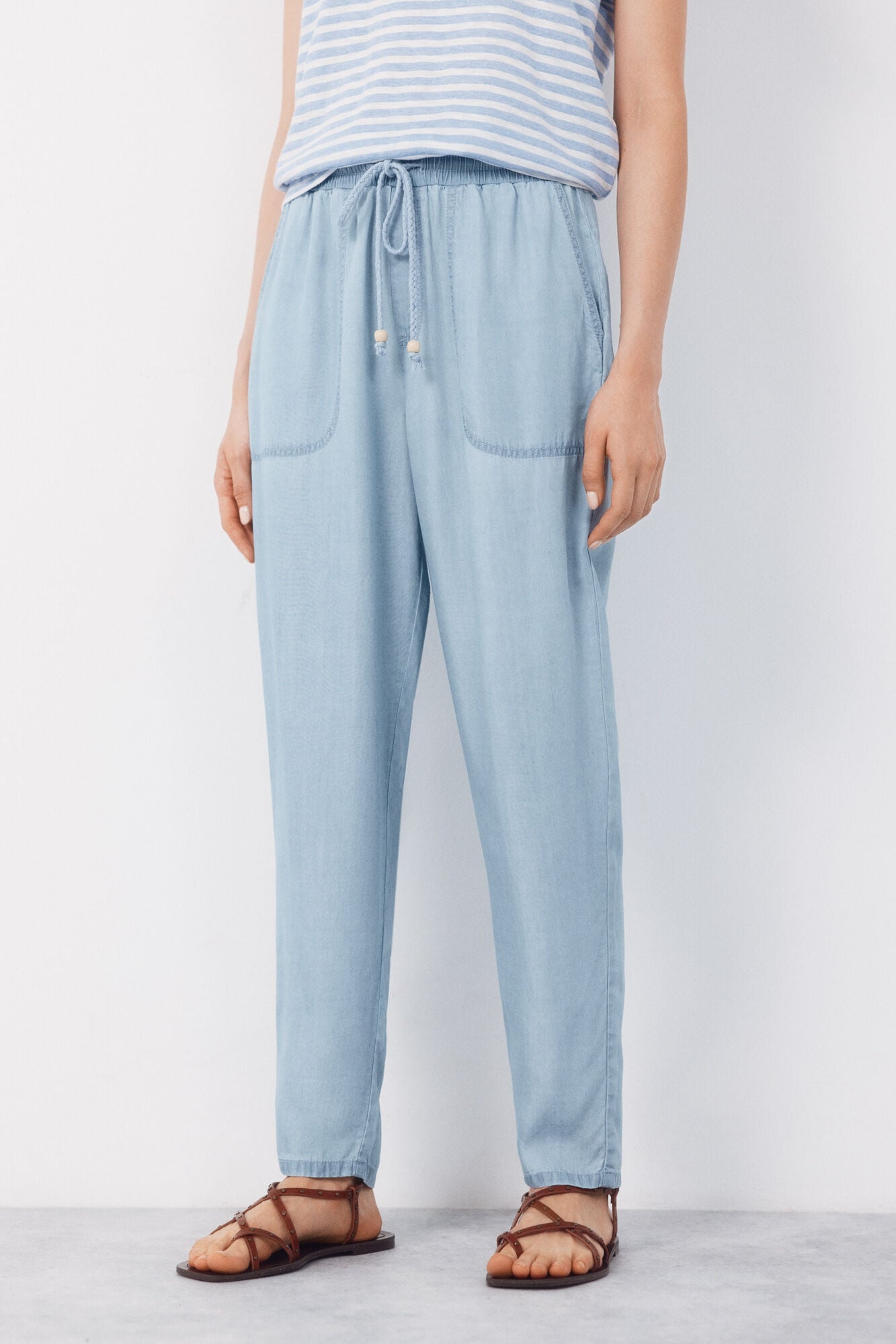 Cortefiel Cal&ccedil;as fluidas em Tencel