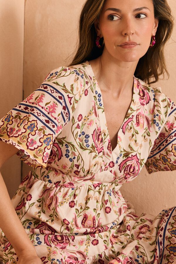 Pol&iacute;n Et Moi Vestido com decote em bico Tania Subiu