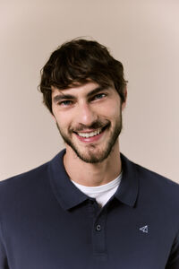 OOTO Polo b&aacute;sico em piqu&eacute; lavado