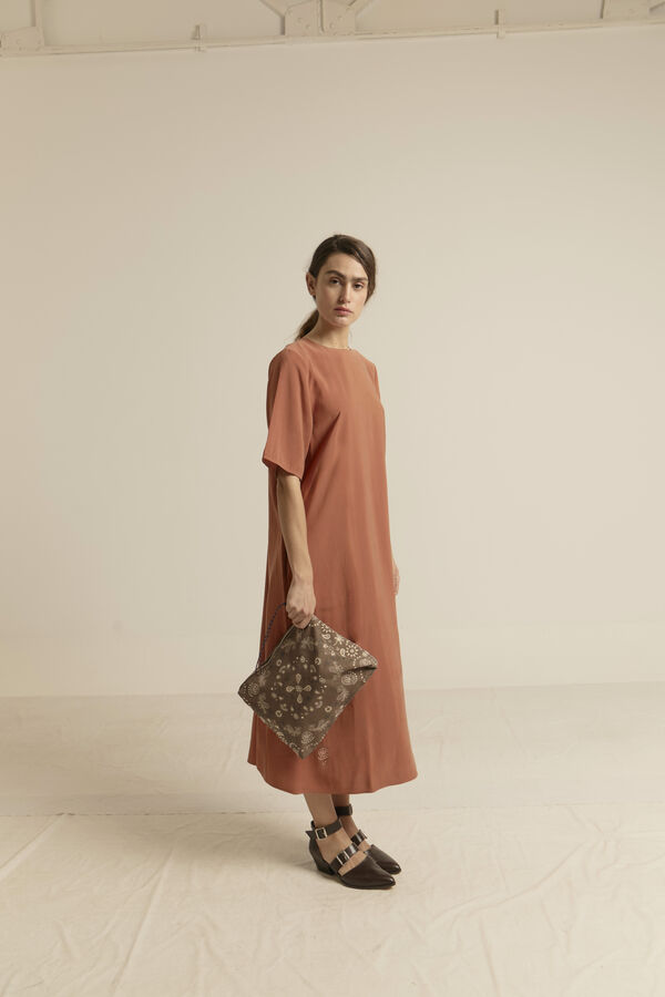 Zubi Pouch handbag Dark brown