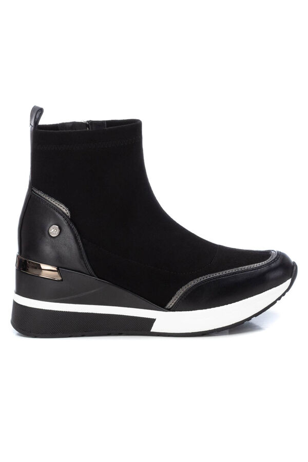 XTI Women's black faux suede ankle boot  Black