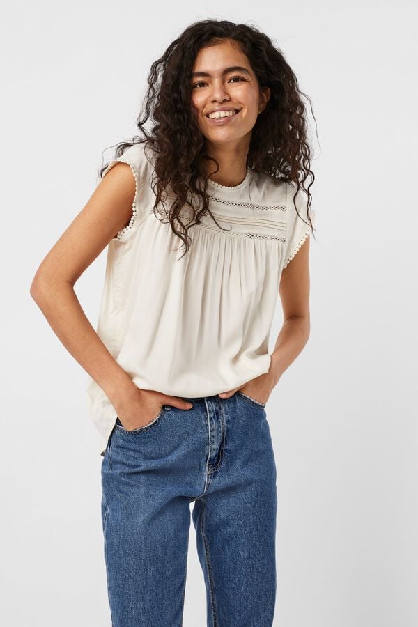 Vero Moda Top manga curta com detalhes de renda Branco