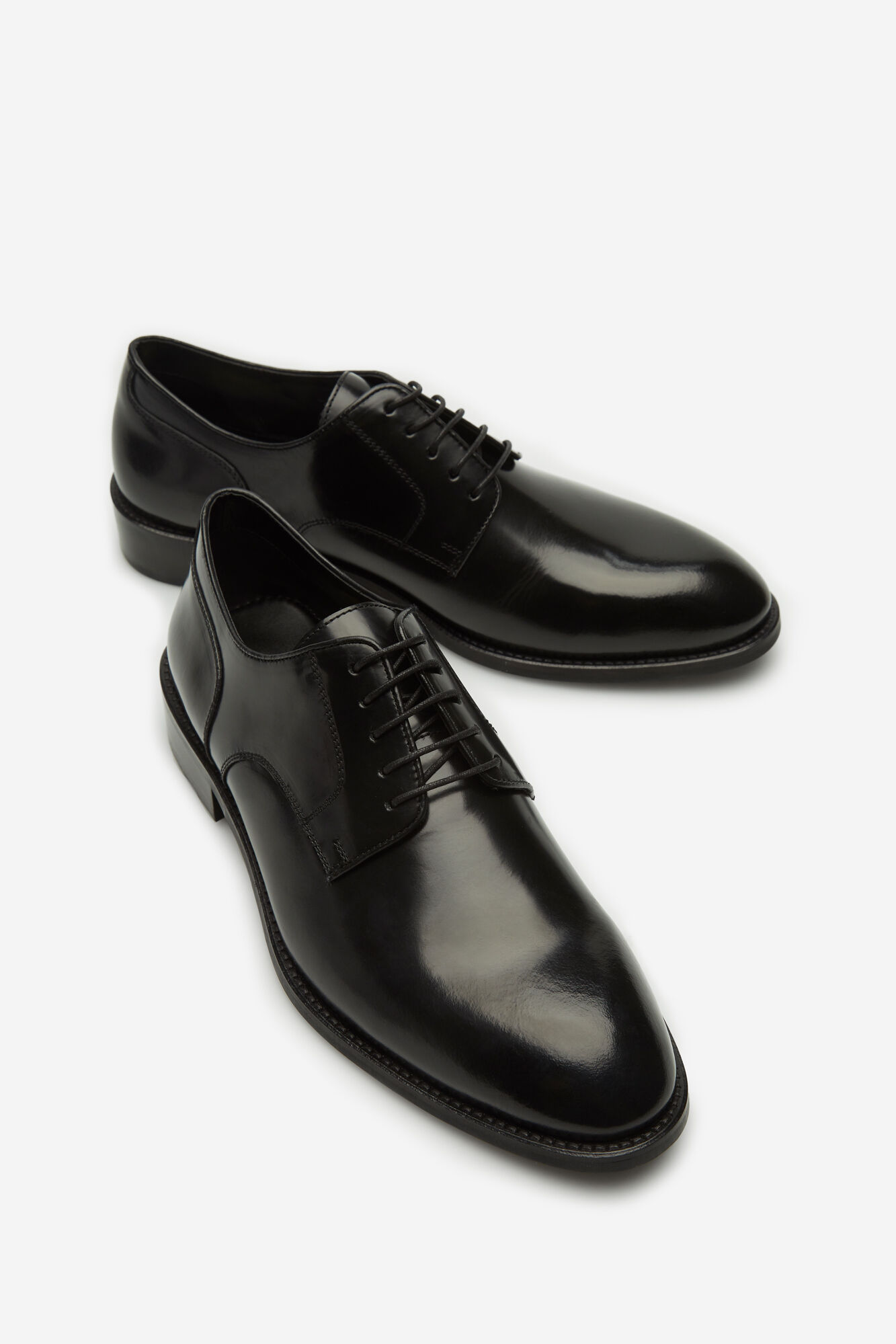 rubber soled dress shoes