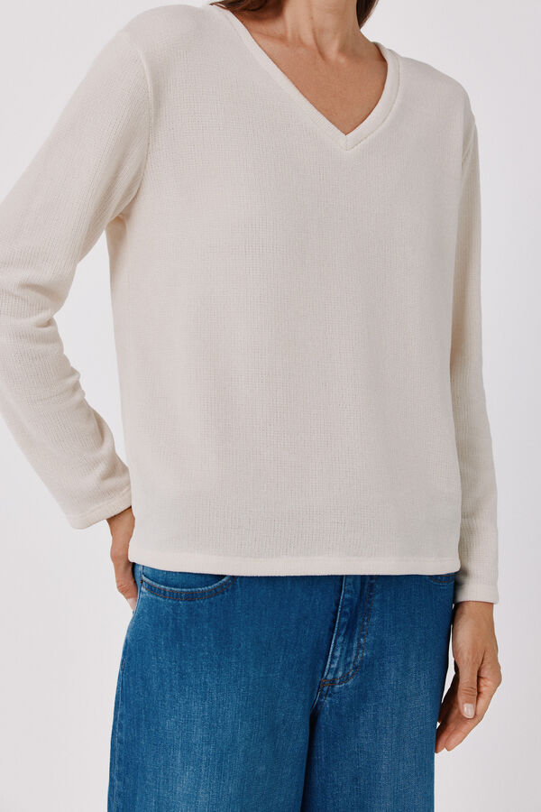 Cortefiel Chenille V-neck T-shirt Beige