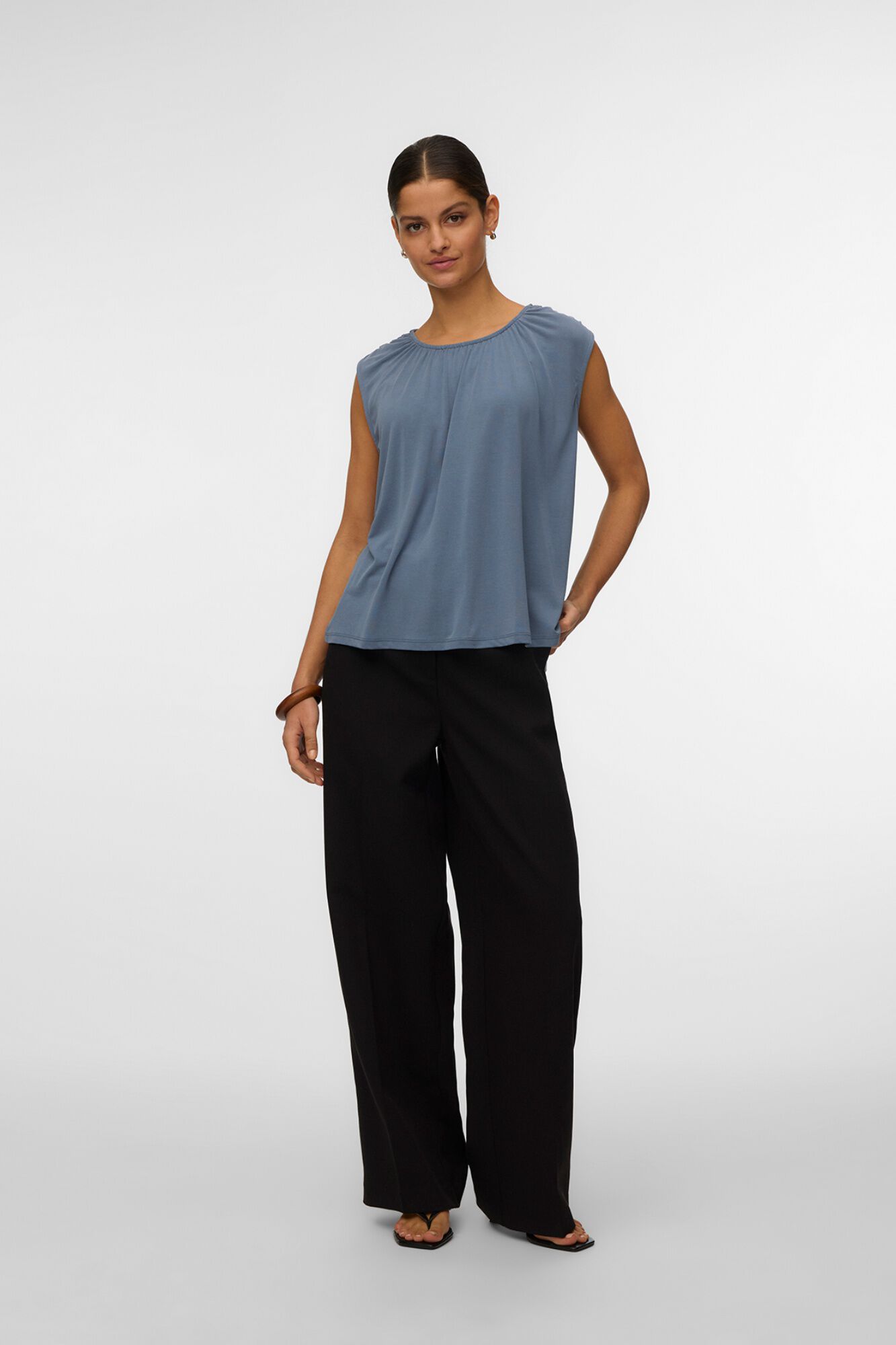 Vero Moda Top con fruncidos de manga sisa