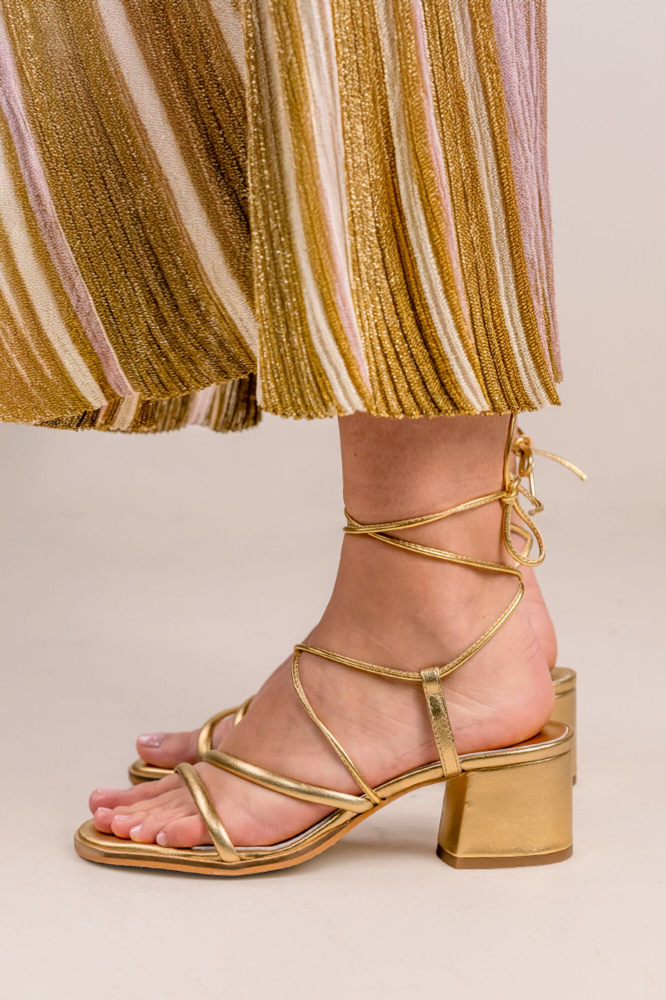 Bryan Stepwise Sand&aacute;lia de salto largo