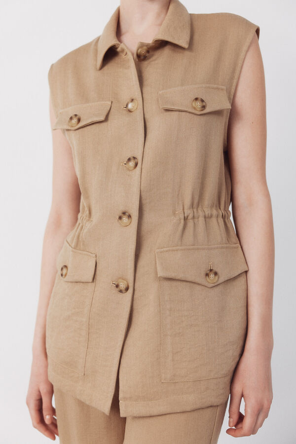Cortefiel Rustic vest Nude