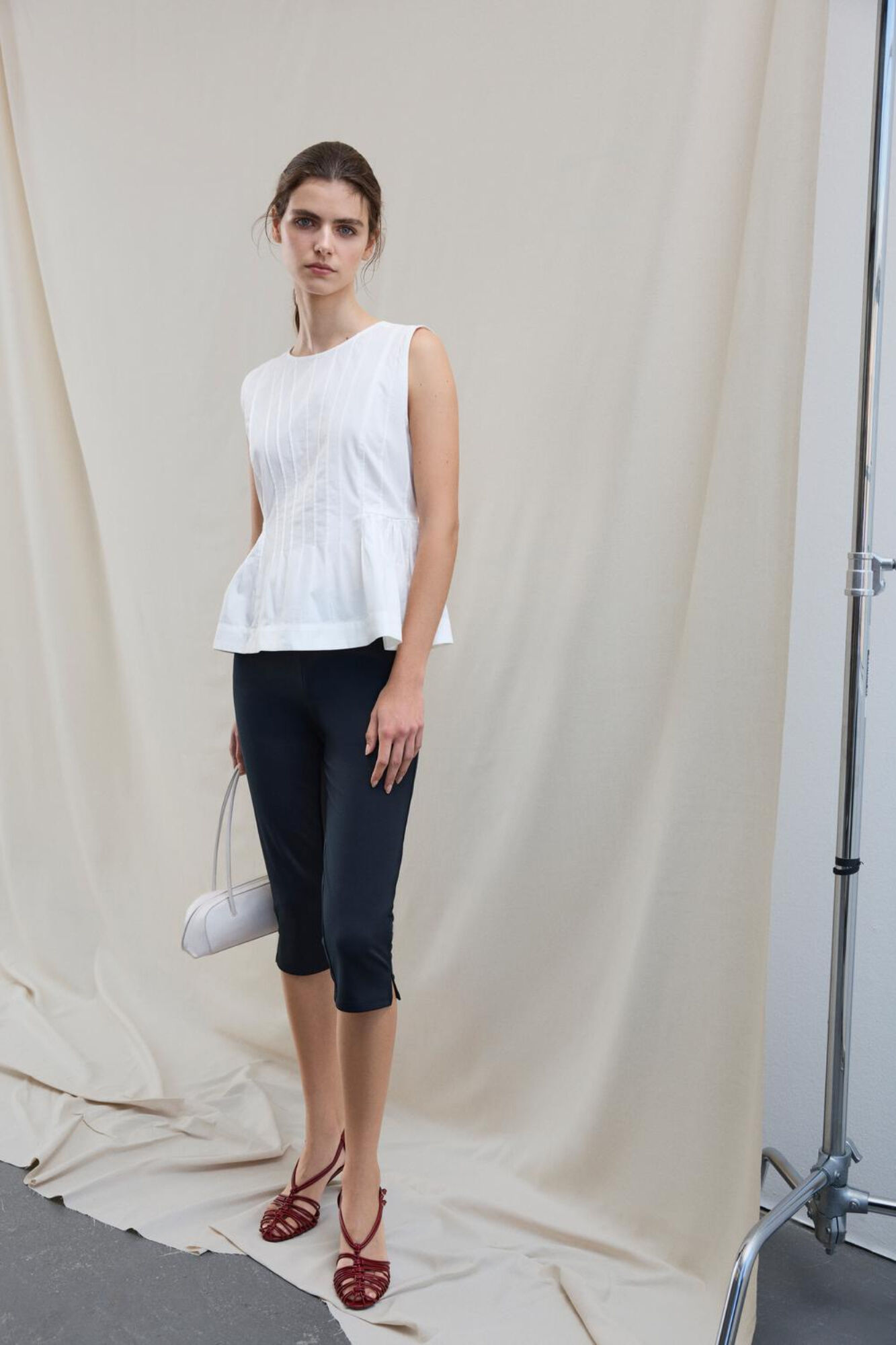 Vila Top sem mangas em algod&atilde;o org&acirc;nico com peplum