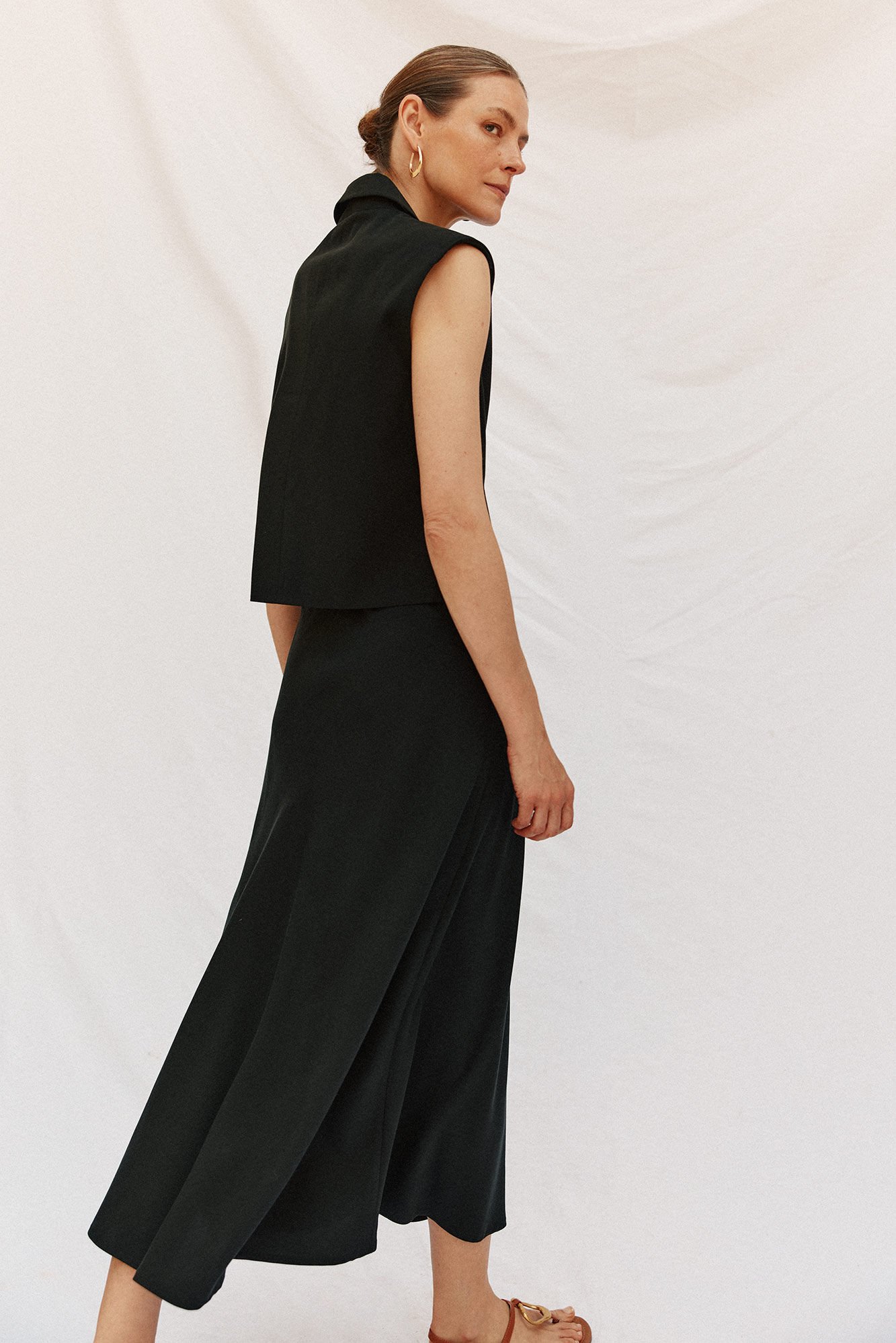 Cortefiel Fluid Tencel skirt
