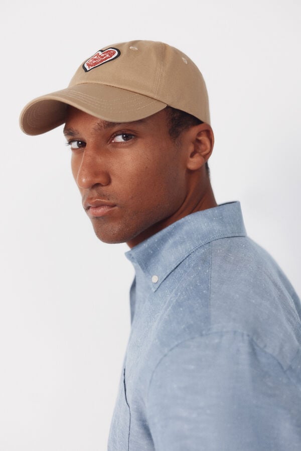 Cortefiel Little hearts cap Beige