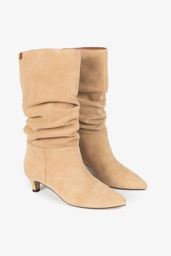 Popa Botas feminina de camurça Nirvana Castanho