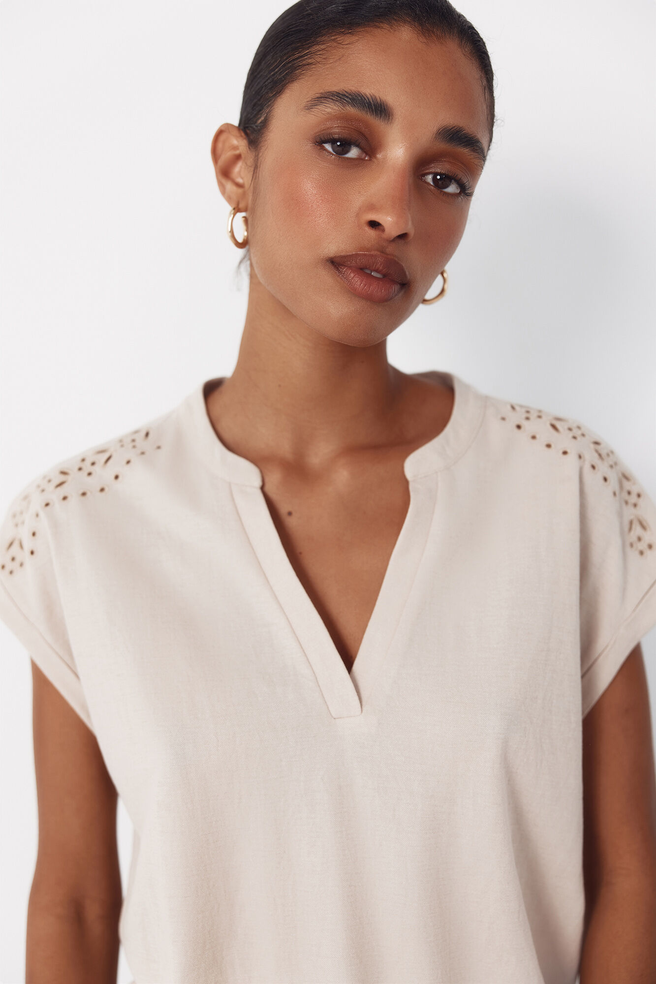 Cortefiel Stretch piqu&eacute; polo with embroidered detail