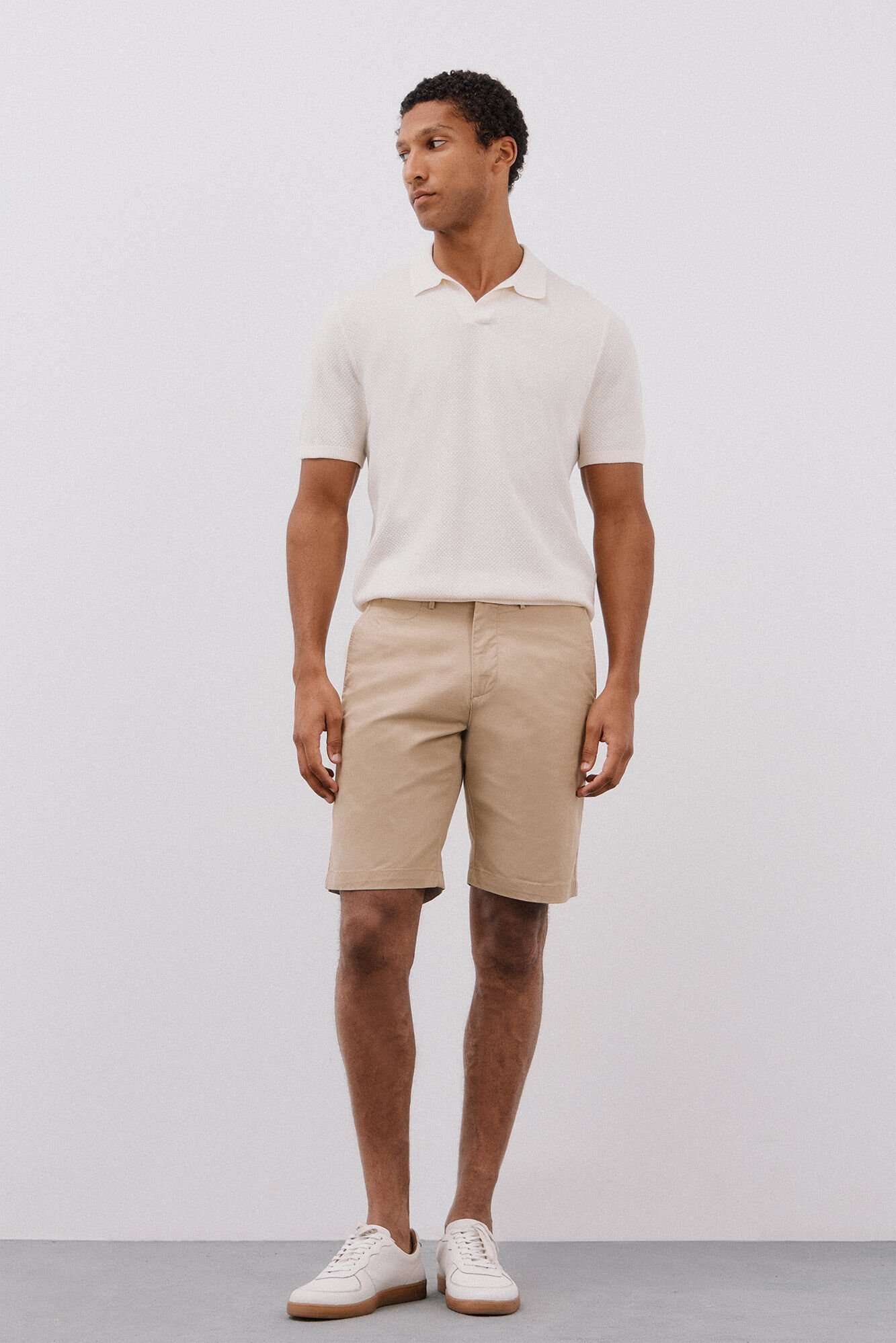 Cortefiel Bermuda chino