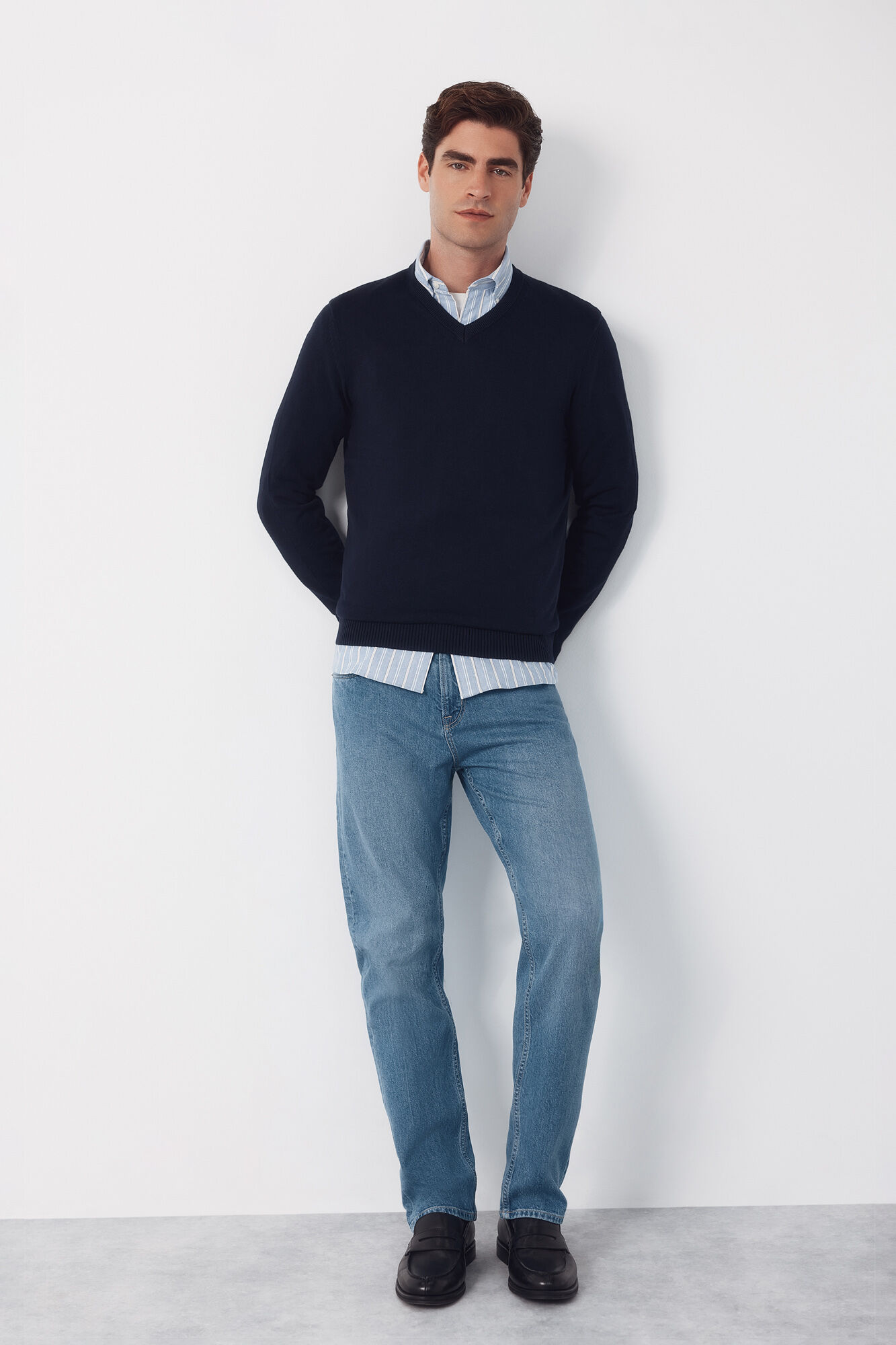 Cortefiel Basic cotton V neck knit jersey-knit