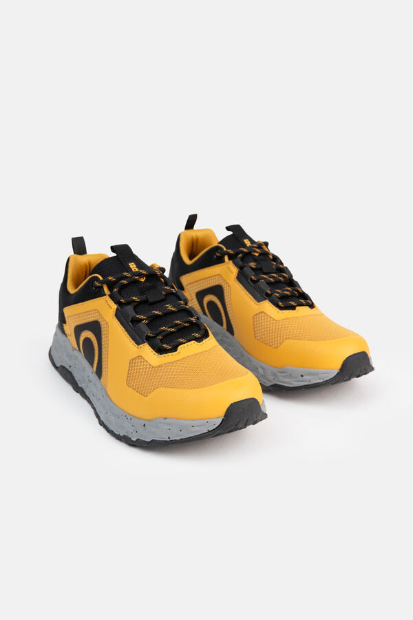 Cortefiel Hiking and low mountain trainer Yellow
