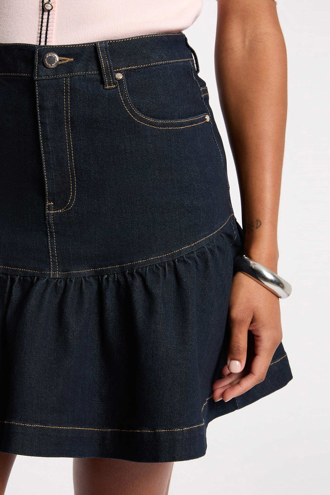 Morgan Saia curta evas&eacute;