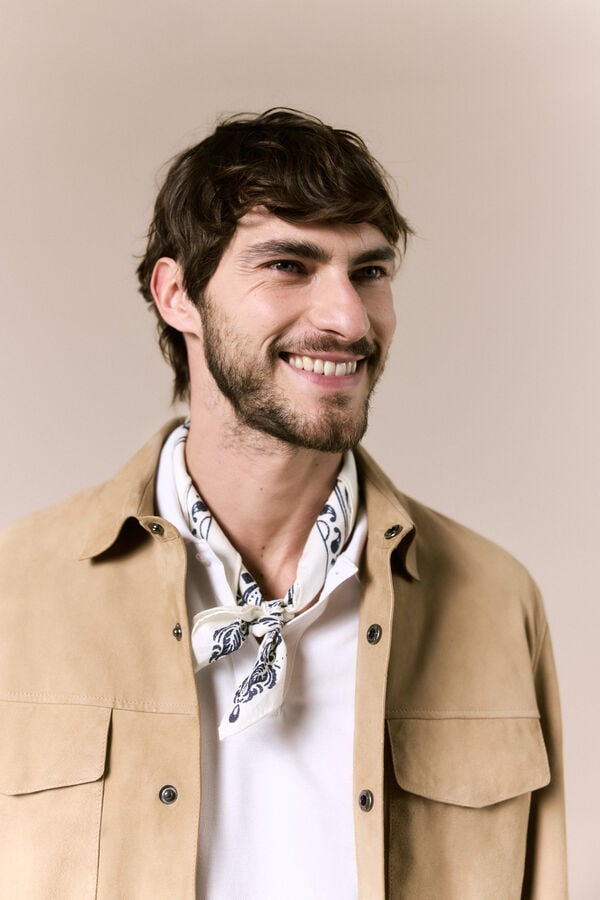 OOTO Sobrecamisa em camur&ccedil;a Tostado