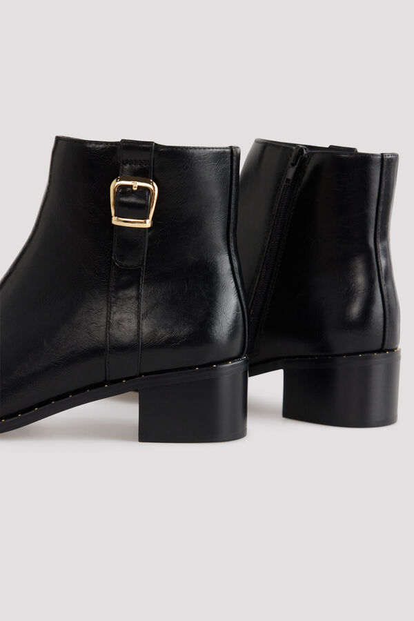Cortefiel Buckle ankle boot Black