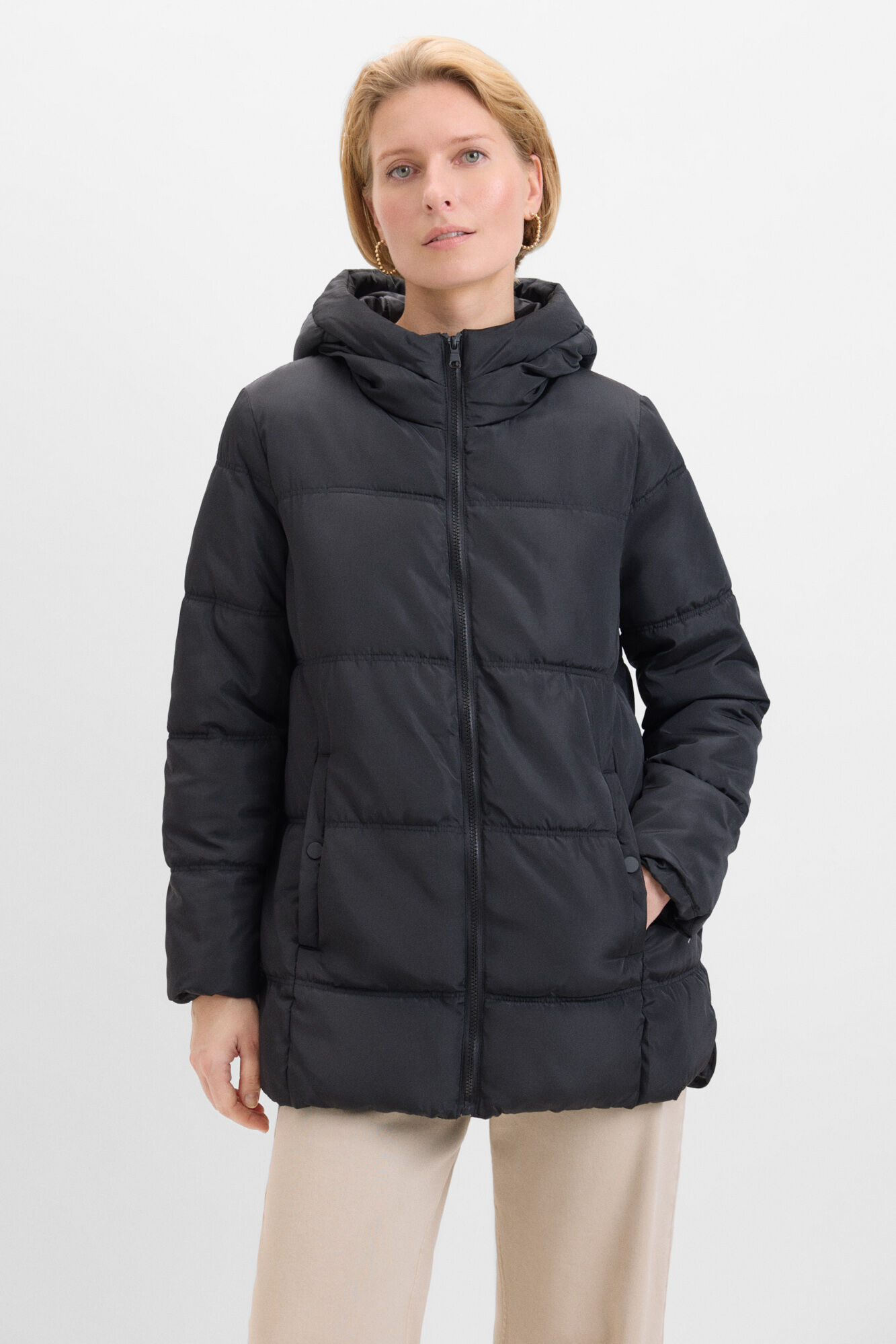 Short hooded anorak Women s jackets Cortefiel
