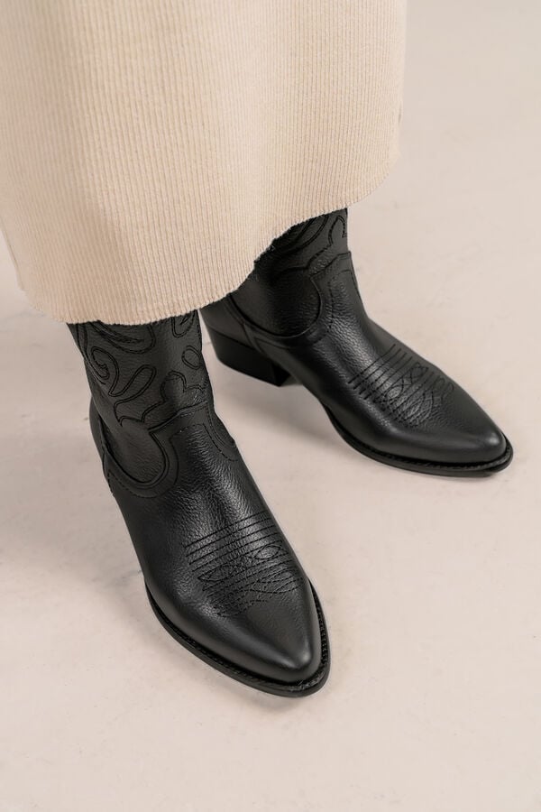 Bryan Stepwise Leather cowboy boot Black